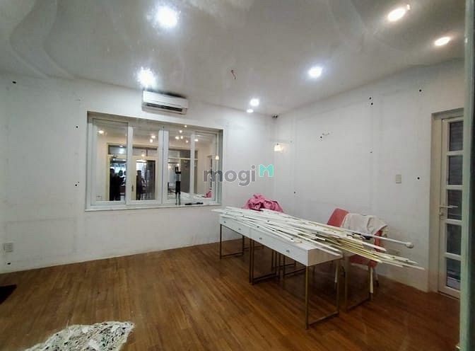 Hình ảnh Cho thuê nhà Mặt Tiền 125B Võ Văn Tần p5 Quận 3