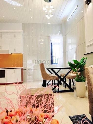 Hình ảnh Bán Nhà Mặt tiền đường Thăng Long P.4 Q.Tân Bình