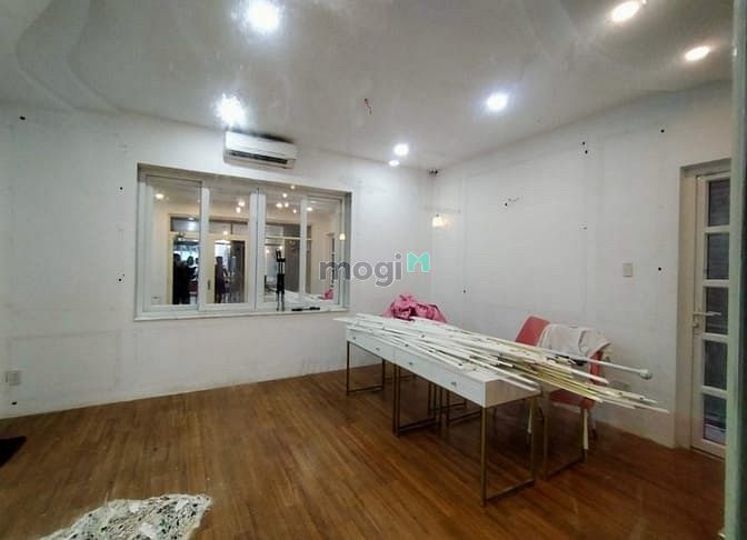 Hình ảnh Cho thuê nhà Mặt Tiền 86C Bàn Cờ p5 quận 3