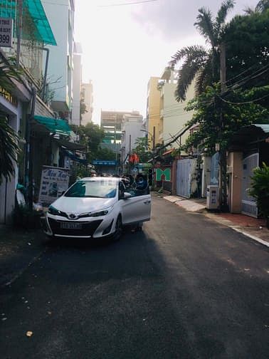 Hình ảnh Cho thuê nhà hẻm xe tải 66/10A Phổ Quang, p2, Tân Bình nằm