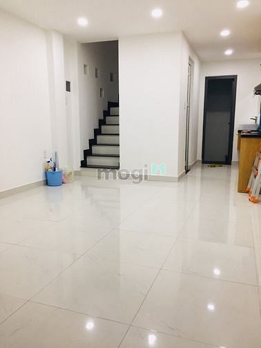 Hình ảnh Cho thuê nhà 15/2A Phạm Văn Hai, Quận Tân Bình