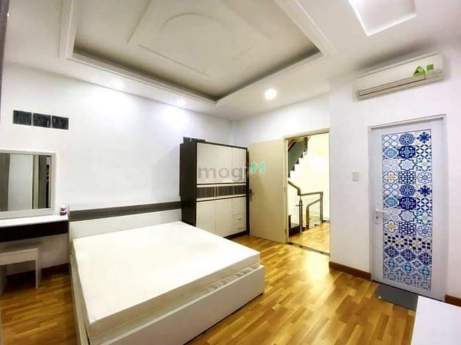 Hình ảnh Cho thuê nhà Mặt Tiền 42C Bắc Hải phường 6 Tân Bình