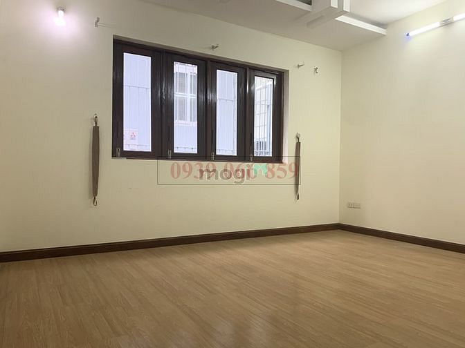 Hình ảnh Cho Thuê Văn Phòng Nguyễn Quý Đức 300m2 An Phú Quận 2