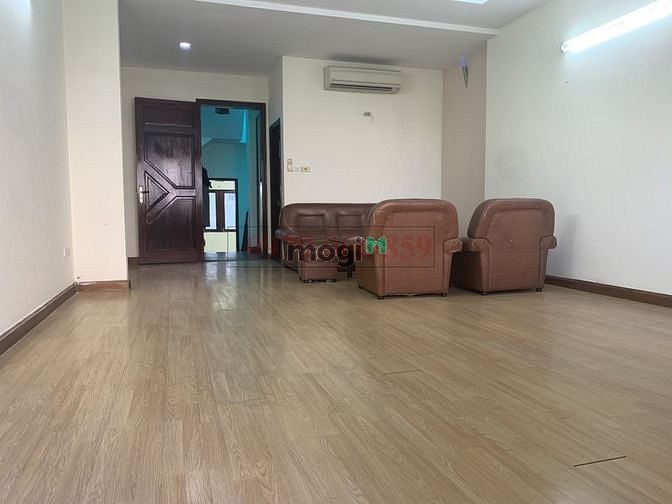 Hình ảnh Cho Thuê Văn Phòng Nguyễn Quý Đức 300m2 An Phú Quận 2