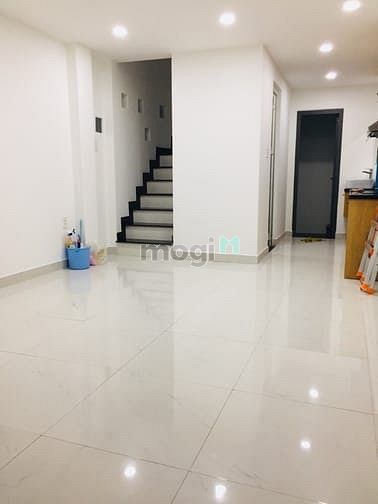 Hình ảnh Cho thuê nhà hẻm xe hơi Lê văn sỹ p14 Quận 3 .