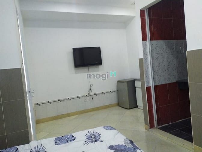 Hình ảnh Mặt tiền đường Bạch Đằng - Qua Sân bay TSN 5 phút - Tân Bình