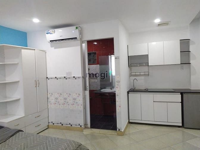 Hình ảnh Mặt tiền đường Bạch Đằng, cửa sổ lớn, Nội Thất mới hoàn toàn