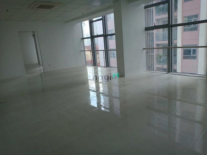 Hình ảnh Cần cho thuê văn phòng Luxcity , vừa mới hoàn thiện nhiều diện tích.