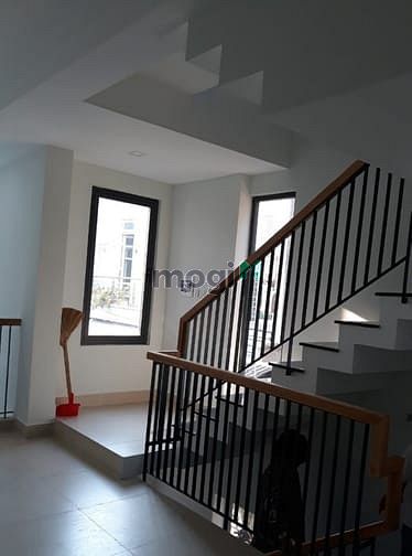 Hình ảnh Cho thuê nhà 13 Bàu Cát 1  Quận Tân bình. dtsd 250m2