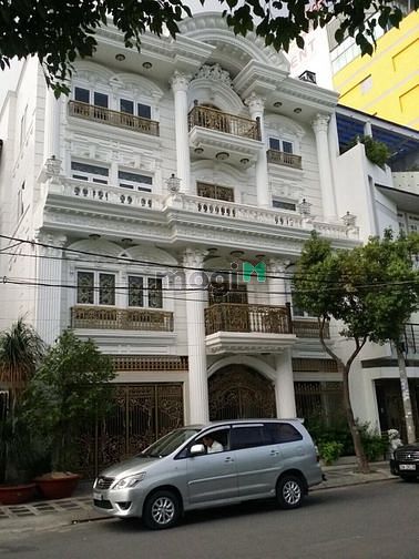 Hình ảnh Cho thuê MT 52 - 54 Đông Du, Bến Nghé, Quận 1