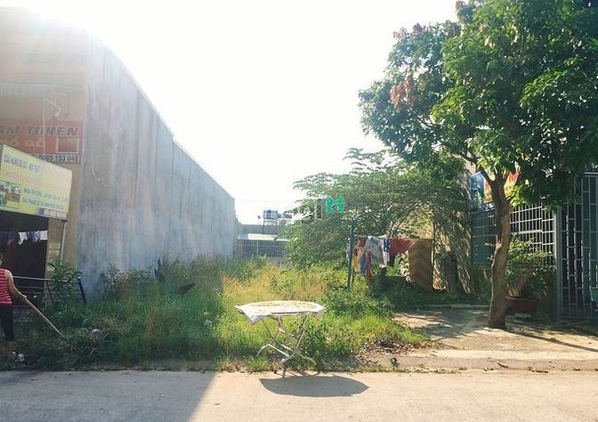 Hình ảnh Vỡ Nợ Tôi Cần Bán Gấp 232m2 Đất Sổ Riêng Thổ Cư Toàn Bộ,KDC Đông Đúc