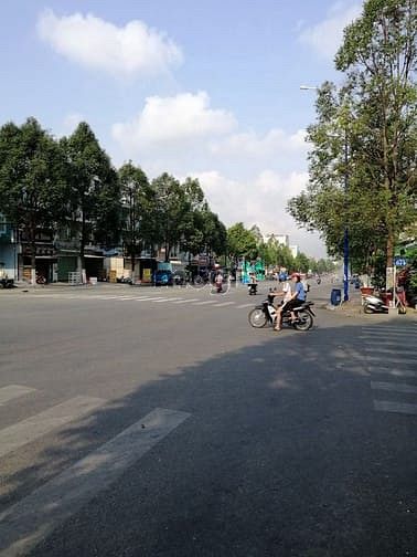 Hình ảnh Vỡ Nợ Tôi Cần Bán Gấp 232m2 Đất Sổ Riêng Thổ Cư Toàn Bộ,KDC Đông Đúc