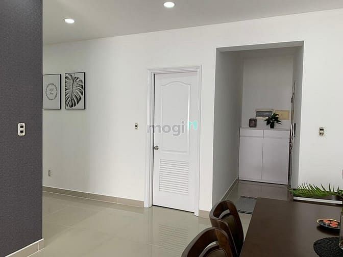 Hình ảnh Cho thuê CH Green Valley PMH Q7 DT: 120m2, 3PN, 2WC, view sân golf .