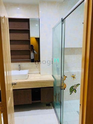Hình ảnh Cho thuê nhà 8/2A Trần Quang Diệu, p13, Quận 3