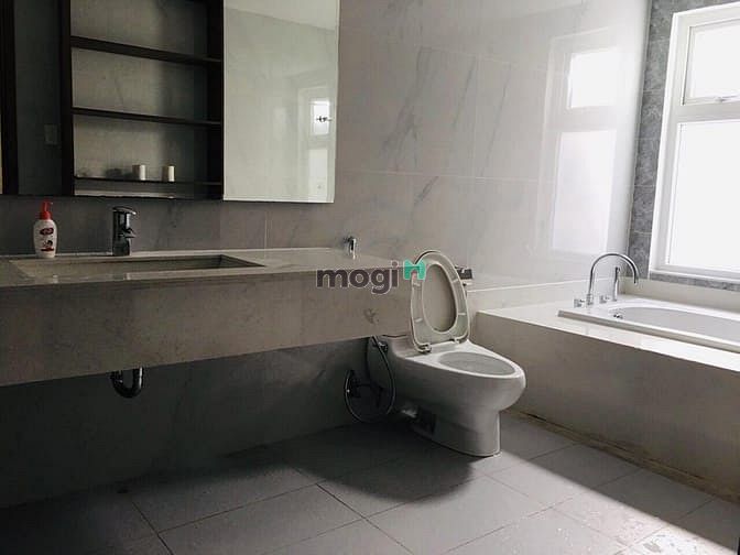 Hình ảnh Cho thuê gấp CHCC Babylon, Quận Tân Phú, 127m2, 3PN, nhà đẹp .