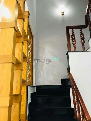 Hình ảnh Cho thuê mặt tiền 528A Lê văn sỹ   p2 tân bình
