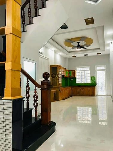 Hình ảnh Cho thuê mặt tiền 528A Lê văn sỹ   p2 tân bình