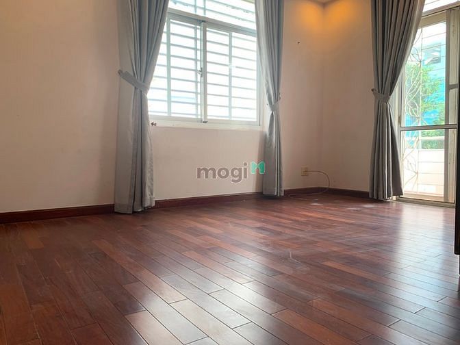 Hình ảnh Cho Thuê Biệt Thự 2 Mặt Tiền 400m2 Đường 34_Bình An_Quận 2