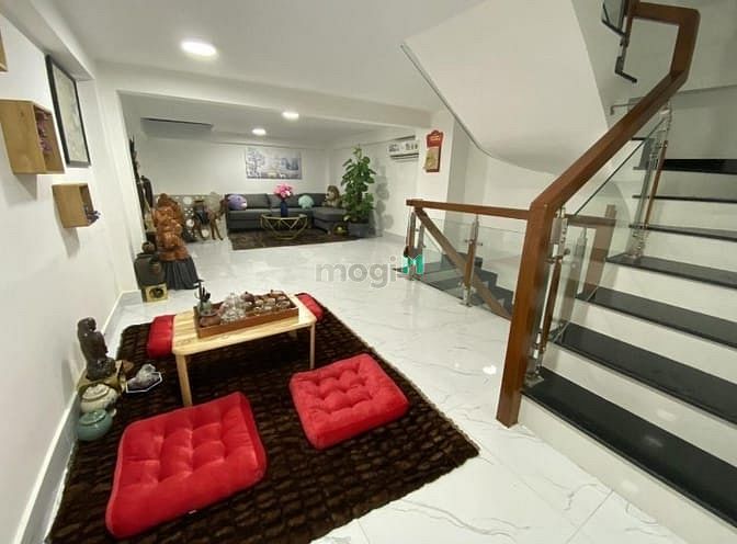 Hình ảnh Cho thuê nhà 48B Út Tịch p4 Tân Bình
