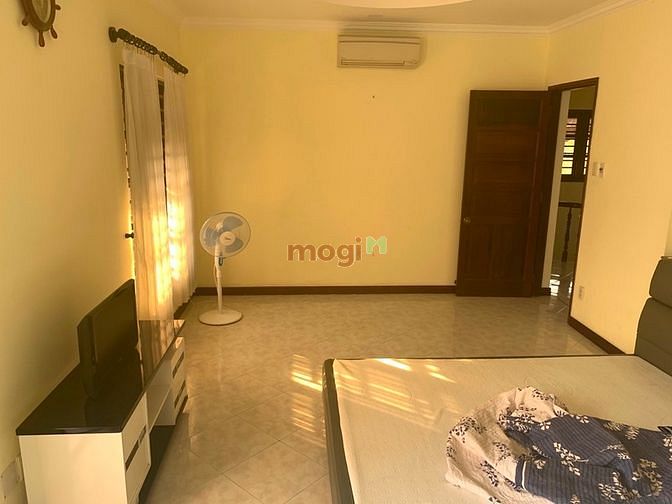 Hình ảnh Cho Thuê Biệt Thự Sân Vườn 300m2 Đường 11 An Phú_4 Phòng