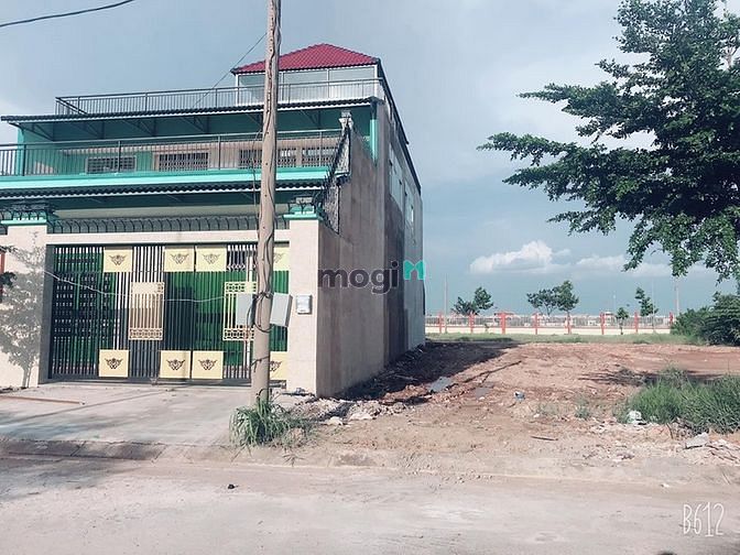 Hình ảnh Mới mở quán CF cá KOI, dịch KD ko thuận lợi bán gấp nền đất 156m2