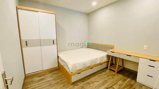 Hình ảnh Bán chung cư The Gold View Q4 2PN, 2WC, 80m2, view hồ bơi, NTDD