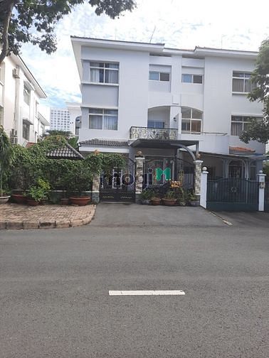 Hình ảnh Cho thuê biệt thự Nam Thiên 3 Phú Mỹ Hưng Q7, căn đơn lập
