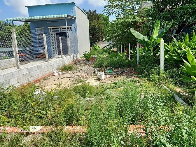 Hình ảnh Cần bán đất xã Tân Thông Hội - Củ Chi