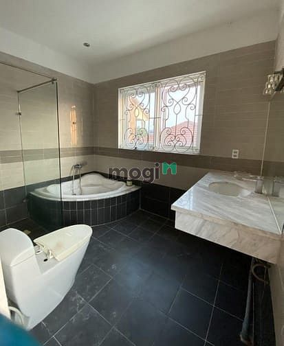 Hình ảnh Cho thuê nhà 92B Lê Quang Định p14 Bình Thạnh