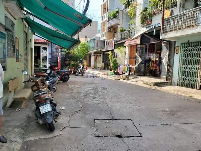 Hình ảnh Hẻm xe hơi Âu Cơ 40 m2 (5 * 8) chỉ 3 tỷ tám lăm.