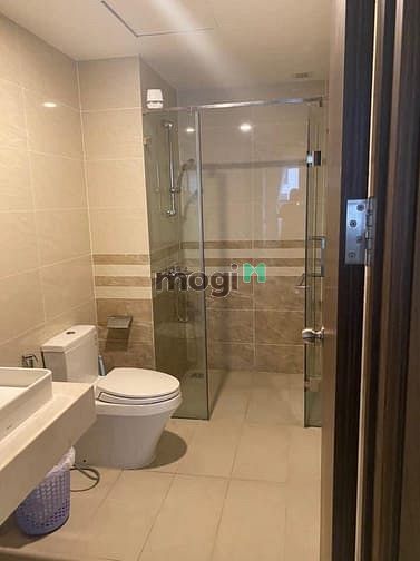 Hình ảnh Cho thuê căn 2PN, full nội thất xịn Saigon Royal Quận 4