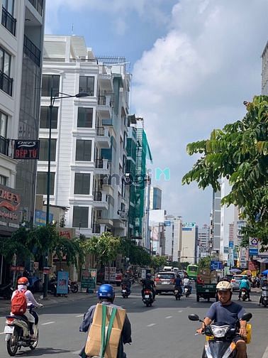 Hình ảnh Bán lô đất MT đường Hoàng Sa Quận 3 dt: 50x50m giá 750 tỷ