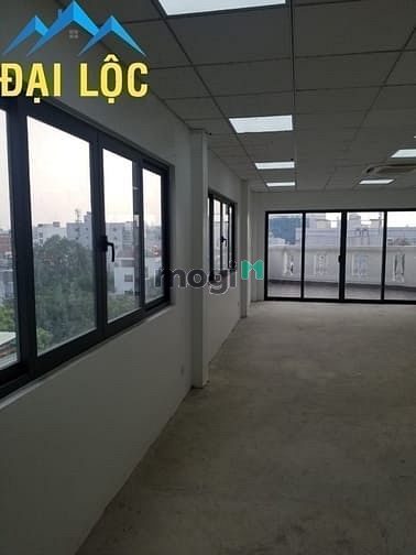 Hình ảnh Nhà bạch Đằng, Phường 02, Quận Tân Bình 5x20m,5 lầu