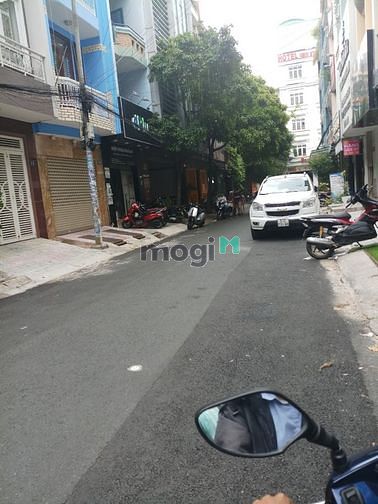 Hình ảnh Cho thuê Nhà 922/2a cmt8 TÂN BÌNH GẦN NGÃ TƯ BẢY HIỀN .