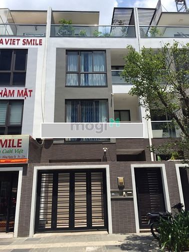 Hình ảnh Cho thuê nhà phố Hà Đô Centrosa Garden Quận 10