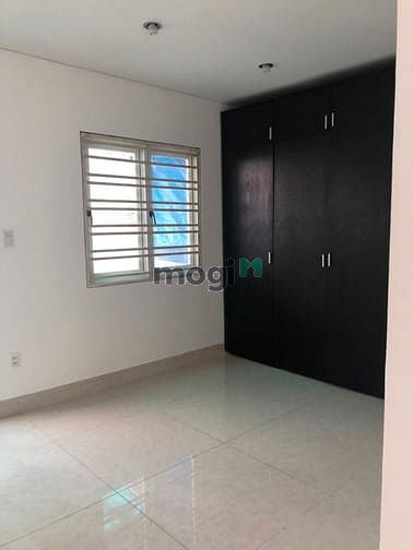 Hình ảnh Cho thuê nhà hẻm 590 /7 Cách Mạng Tháng Tám, quận 3,