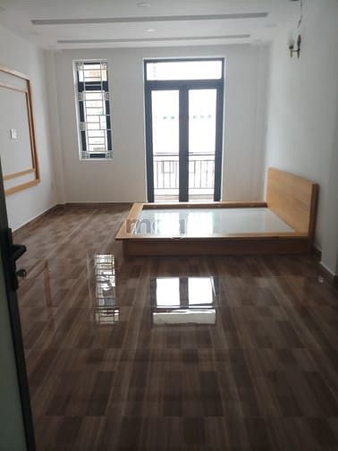 Hình ảnh Cho thuê nhà 285/56B cmt8 quận 10 DTSD: 280m2.