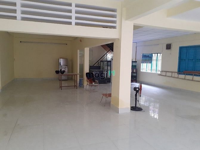 Hình ảnh cho thuê nhà đường Hoa Mai 8x18m