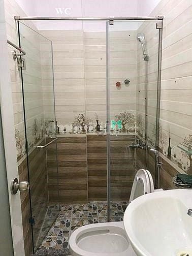 Hình ảnh Cho thuê nhà Thăng Long, P.4, TB, 7x14m, 1 trệt 3 lầu
