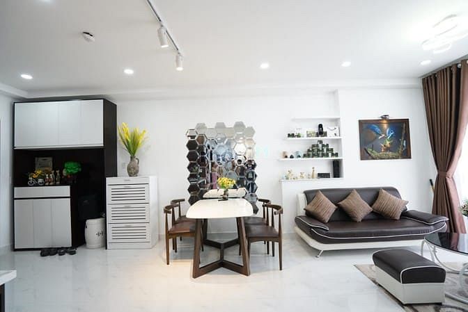 Hình ảnh Cho thuê CH C/C Oriental-BigC,DT 105m2,3PN,2WC, giá 15tr/th,ở liền
