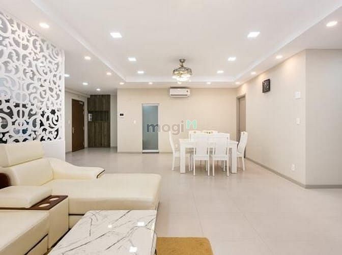 Hình ảnh The Goldview, 3 phòng ngủ, 2WC, 117m2, full nội thất, 25 triệu/ tháng