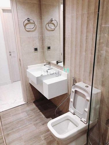 Hình ảnh Cho Thuê nhà MT 940 Cách Mạng Tháng Tám ,hẻm xe hơi