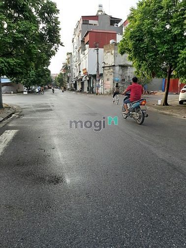 Hình ảnh Bán 75m đất, Mt 4.6m, đường oto, ở phố Ái Mộ,Long Biên, giá chỉ 70tr/m