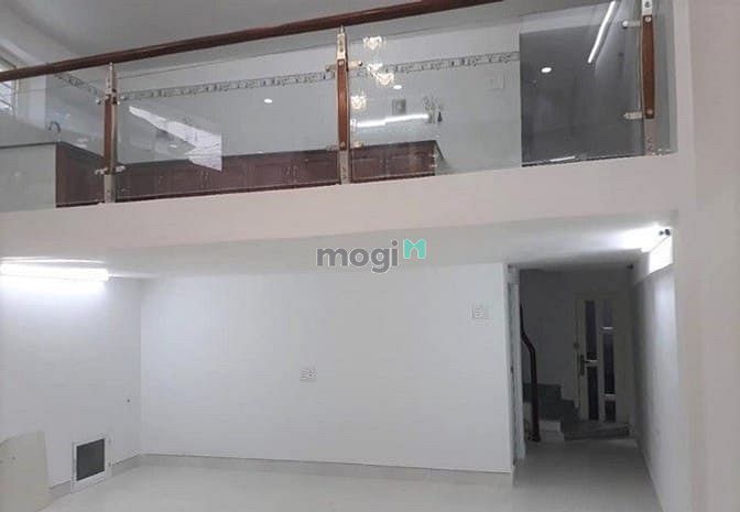 Hình ảnh Cho thuê Nhà Biệt Thự Lạc Long Quân, P.10, Quận Tân Bình
