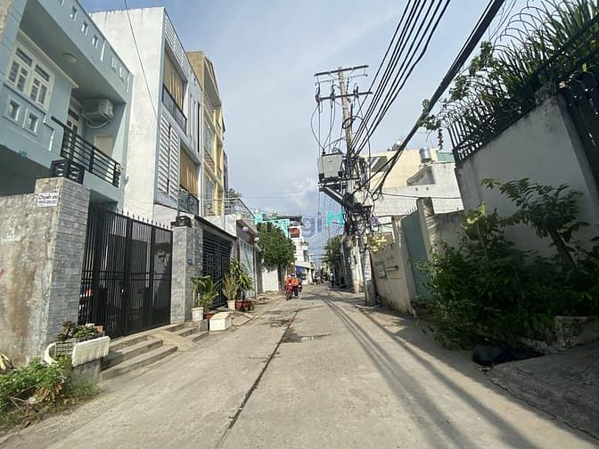 Hình ảnh Nhà 1 sẹc hẻm thông 8m đường Mã Lò 4x17m đúc 4 tấm