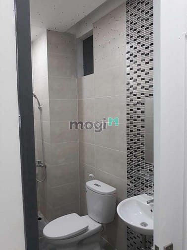 Hình ảnh Cho thuê nhà Bàu Cát đôi, tb, 4.1x28m, 1 trệt 1 lầu.