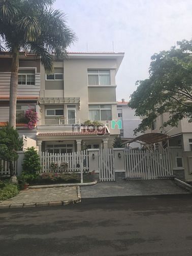 Hình ảnh Cho thuê biệt thự song lập khu Cảnh Đồi Phú Mỹ Hưng,