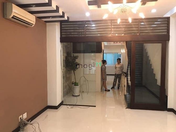 Hình ảnh Cho thuê nhà Cộng Hòa, Tân Bình, 4x20m, 1 trệt 3 lầu.