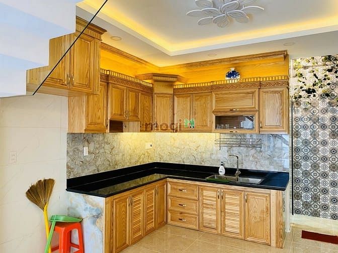 Hình ảnh Bán MẶT TIỀN khách sạn Cộng Hòa phường12 Hầm + 6 lầu 12 phòng 72m2