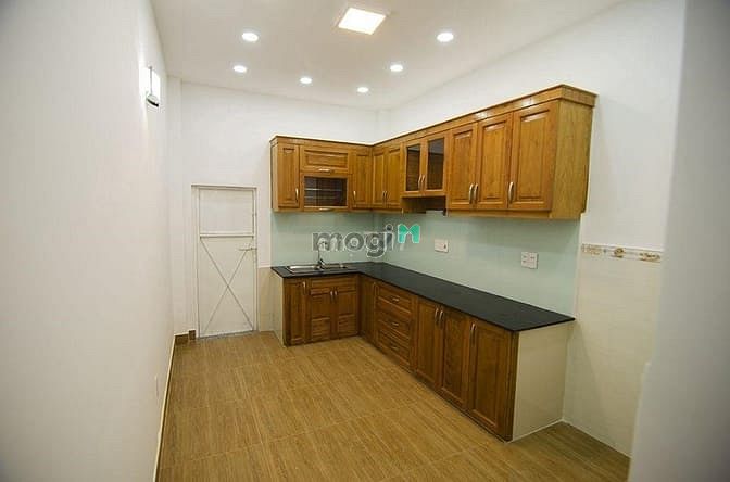 Hình ảnh Cho thuê nhà Hoàng Văn Thụ, Tân Bình, 4.3x30m, 1 trệt 3 lầu.